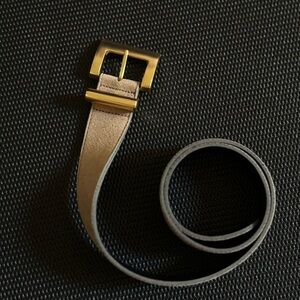 suede belt in perfect condition